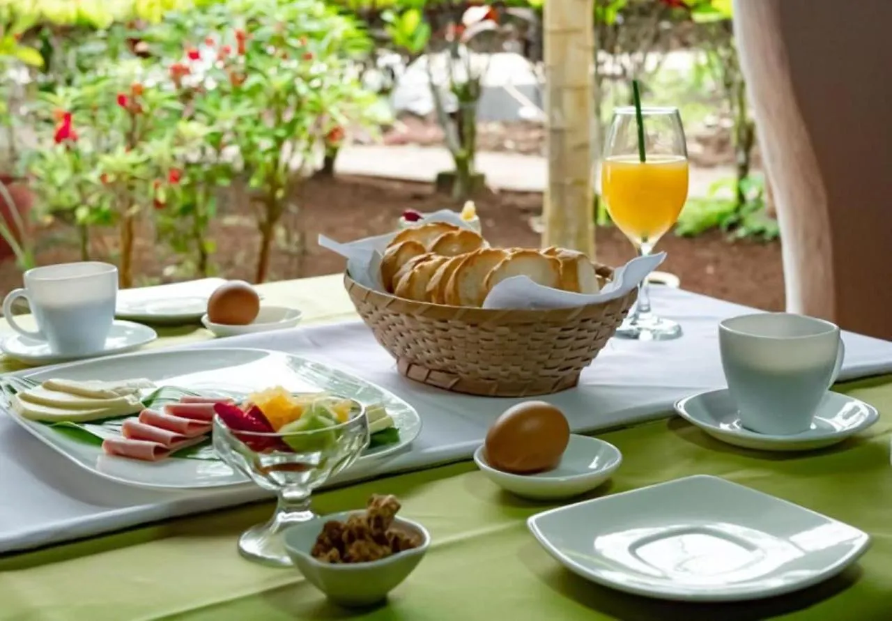 Hotel Twin Galapagos Пуэрто-Айора 3*,  Эквадор
