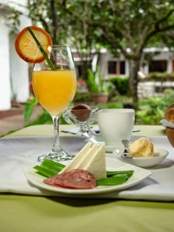 Hotel Twin Galapagos Пуэрто-Айора