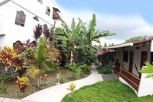Hotel Twin Galapagos Пуэрто-Айора